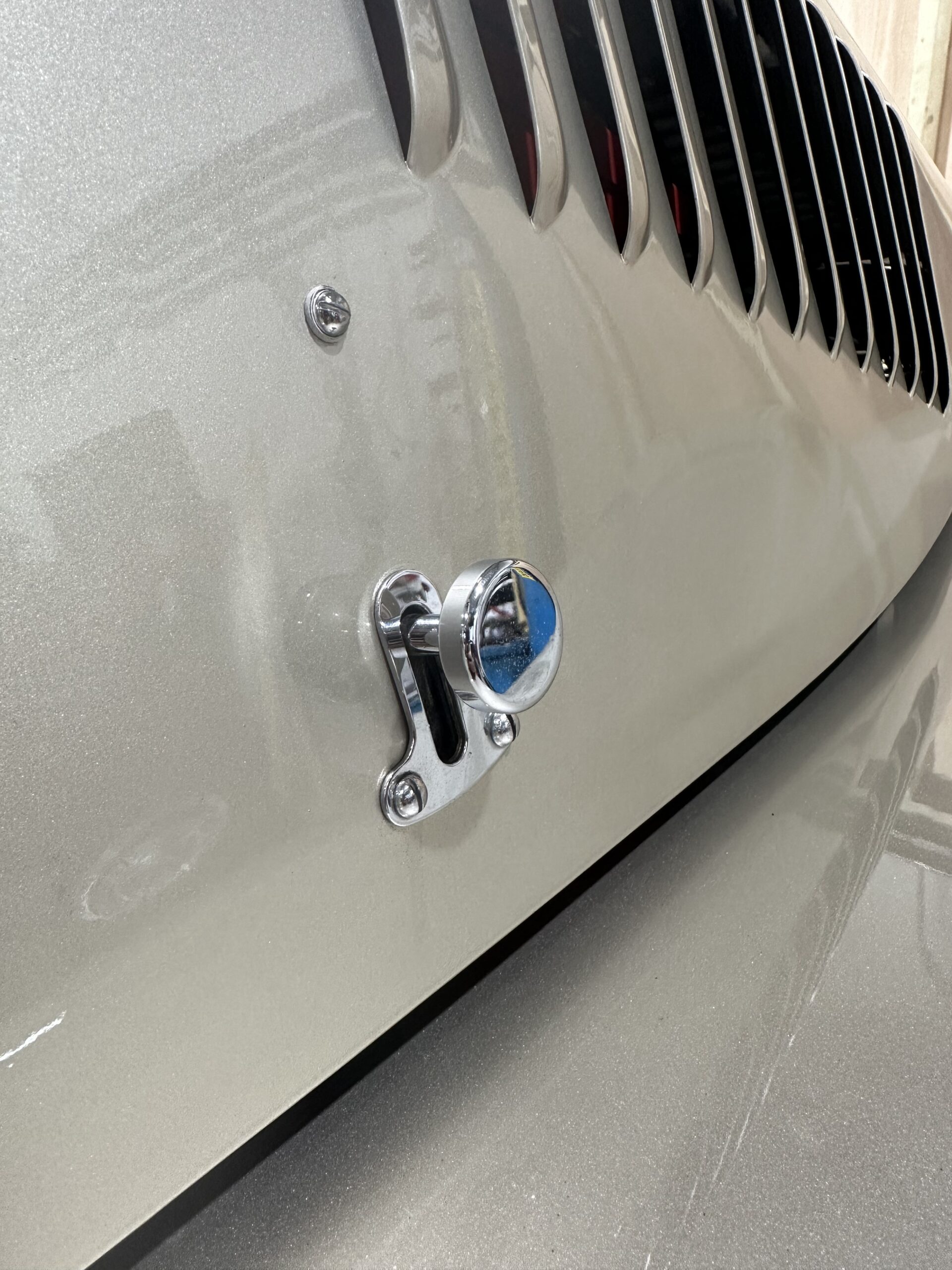 Bonnet Knob - Image 2
